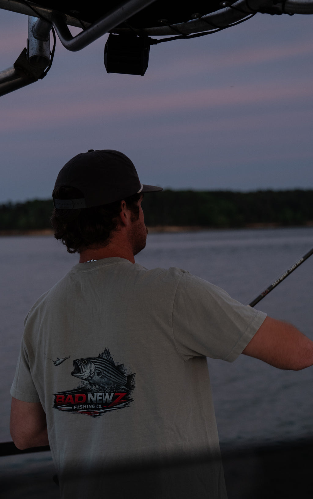 Chasin' Tail Pocket T