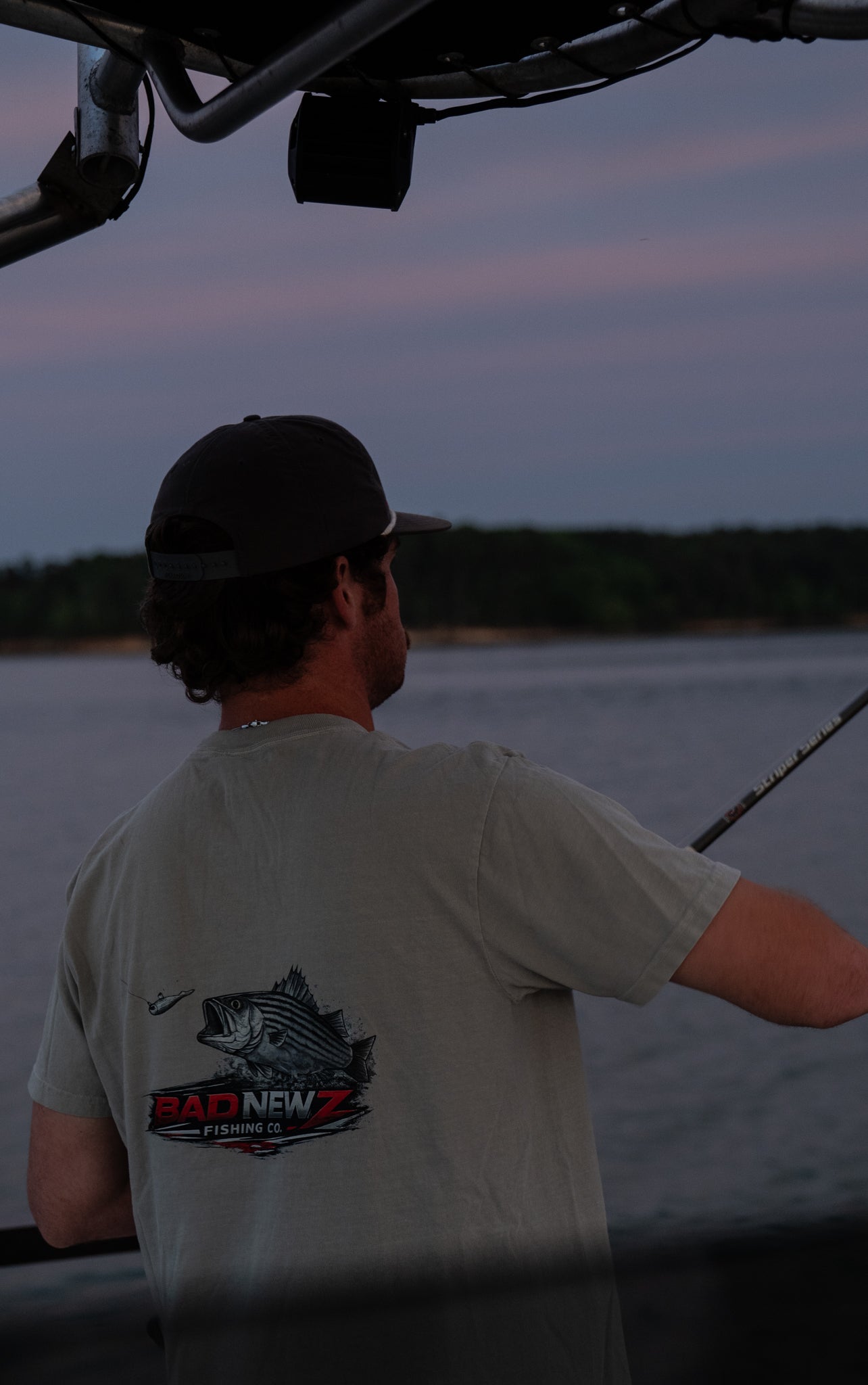 Chasin' Tail Pocket T