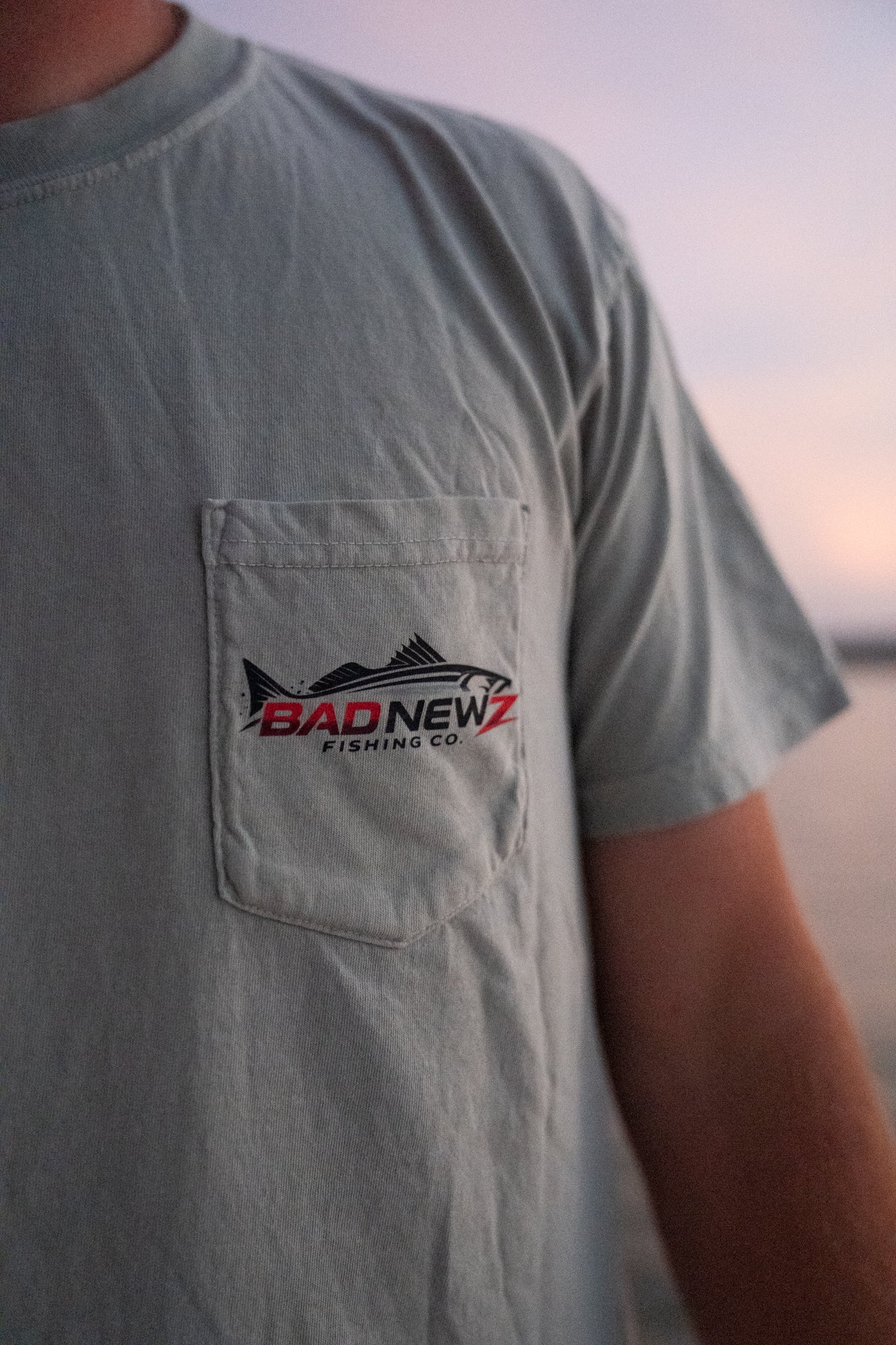 Chasin' Tail Pocket T