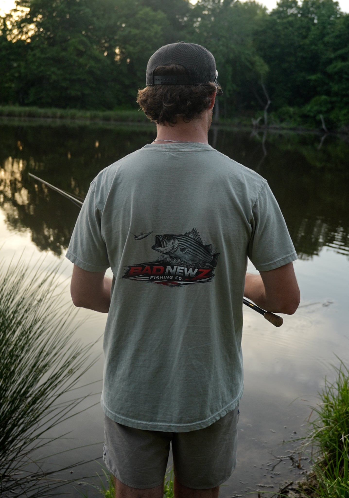 Chasin' Tail Pocket T - Bay